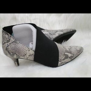 Andrew Geller kitten heels NWT (no box) Sz 8 1/2 M